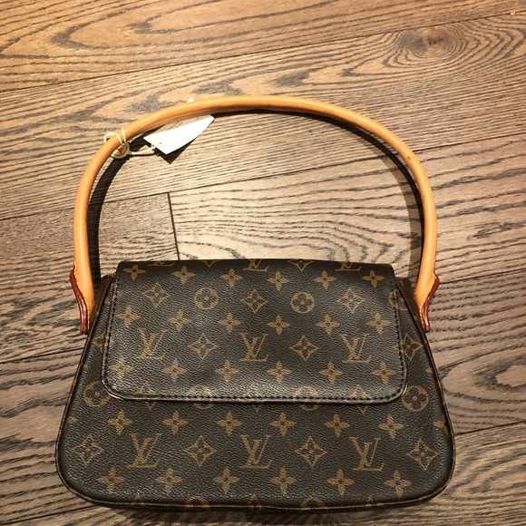 Louis Vuitton purse